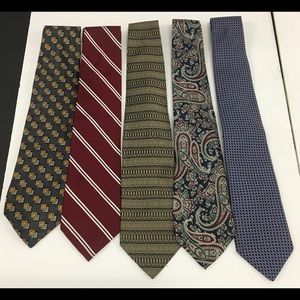 Lot of 5 Roundtree & Yorke men’s neck ties